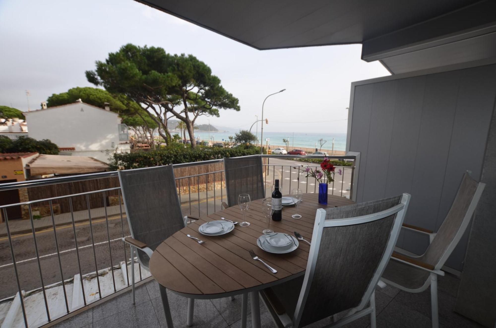 Apartamento Frente A La Playa Blanes Costa Brava Esterno foto